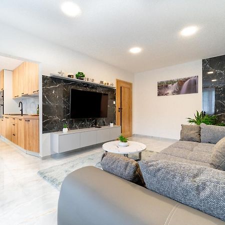 Apartman Discreet Kysucke Nove Mesto Екстер'єр фото