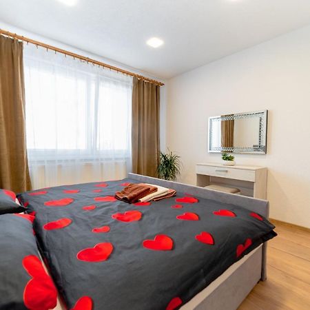 Apartman Discreet Kysucke Nove Mesto Екстер'єр фото