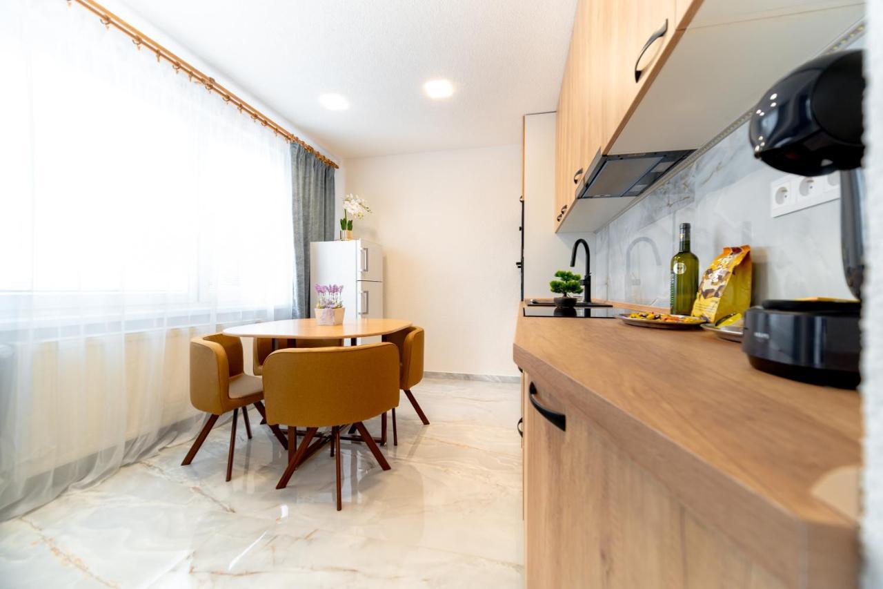 Apartman Discreet Kysucke Nove Mesto Екстер'єр фото
